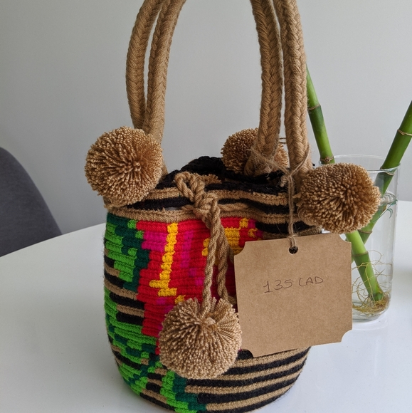 Hand crafted wayuu bags NWT - Picture 2 of 3